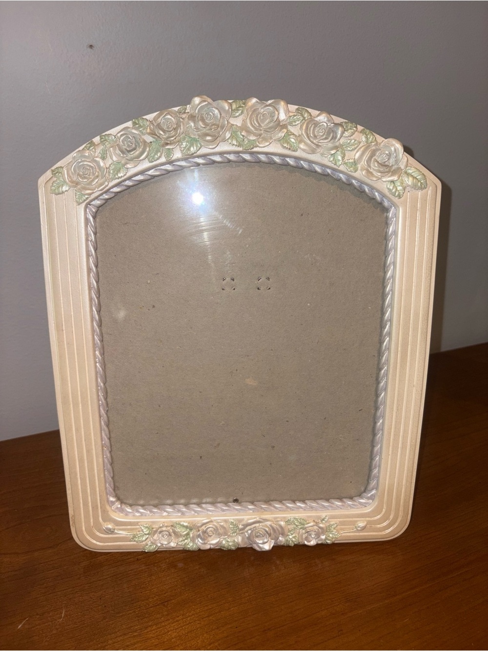 Vintage Floral Arched Cream Decorative 3D Roses Picture Frame 8x10
